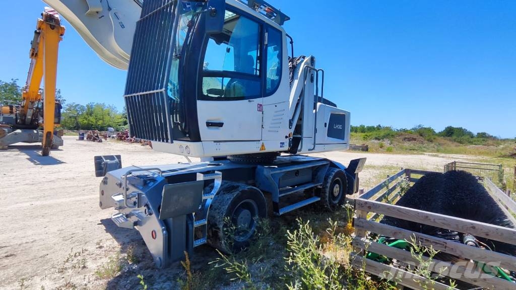 Liebherr LH 30 M Перегружатели металлолома/промышленные погрузчики