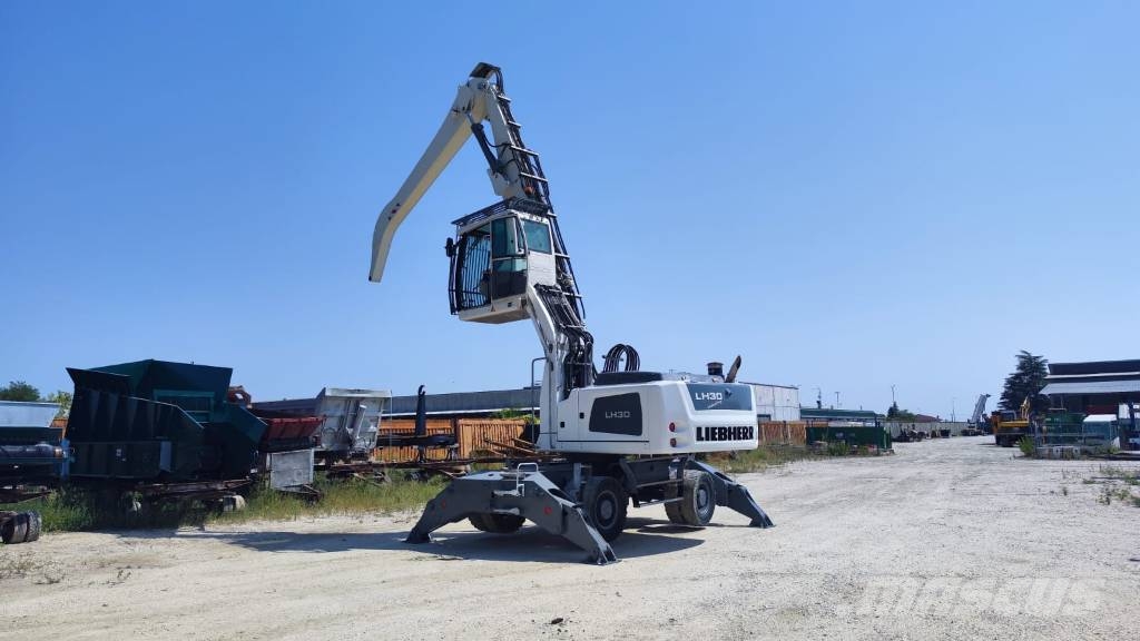 Liebherr LH 30 M Перегружатели металлолома/промышленные погрузчики
