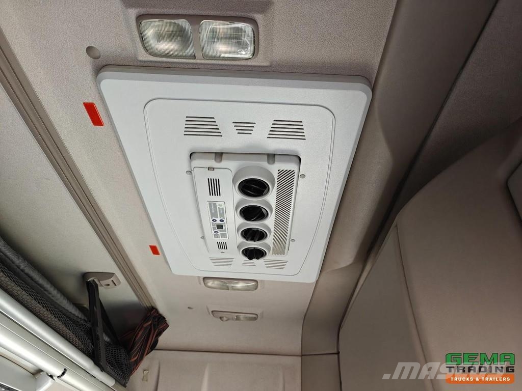 DAF XF 450 FA 4x2 SuperSpacecab Euro6C - Curtain-sided Kamioni sa ciradom