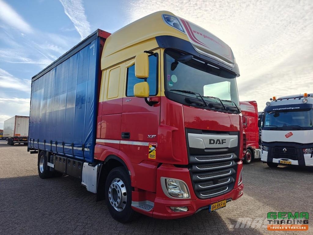 DAF XF 450 FA 4x2 SuperSpacecab Euro6C - Curtain-sided Kamioni sa ciradom