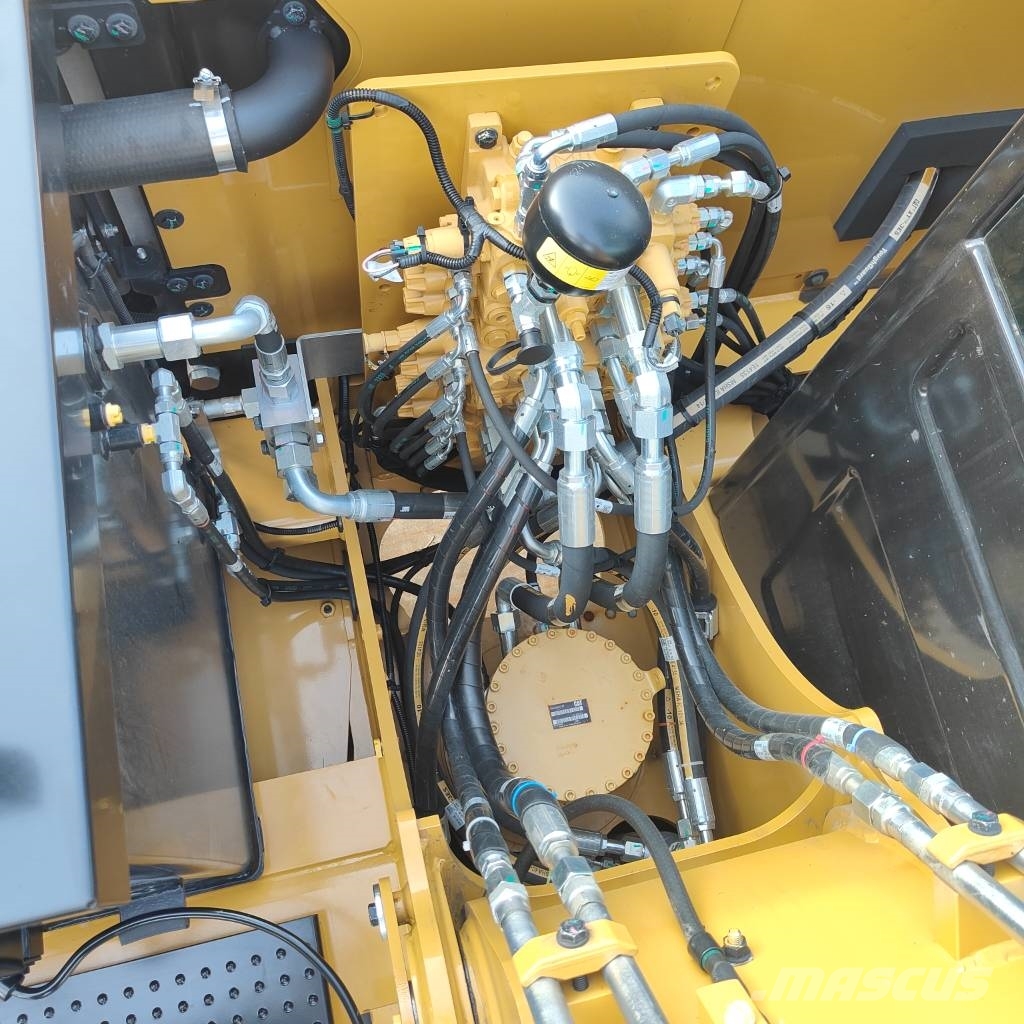 CAT 307 中型挖掘机