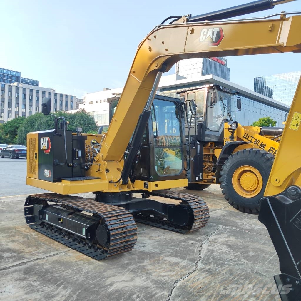 CAT 307 中型挖掘机