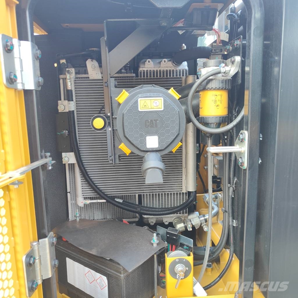 CAT 307 中型挖掘机