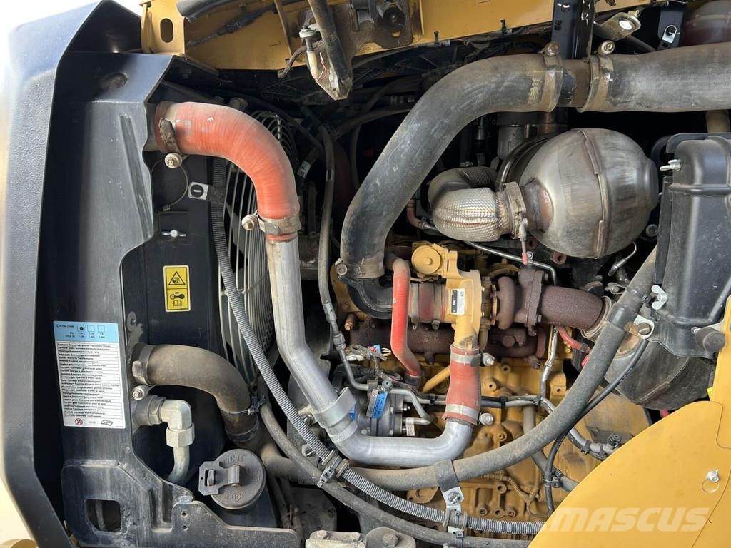 CAT 914-14 لوادر بعجل