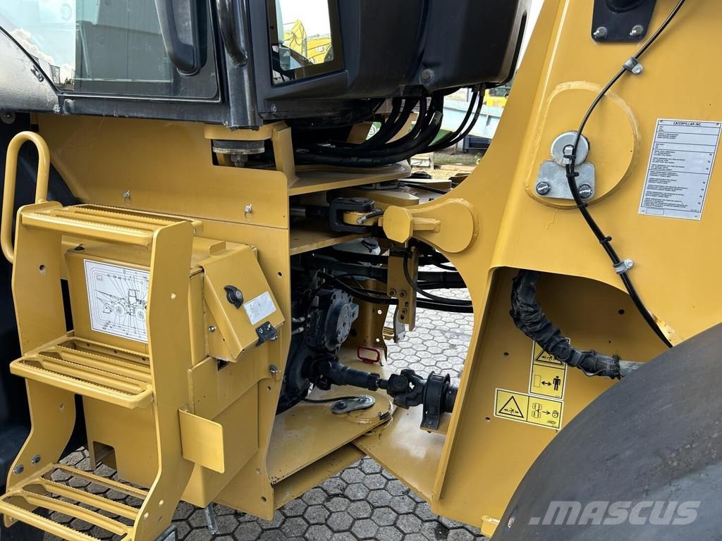 CAT 914-14 لوادر بعجل
