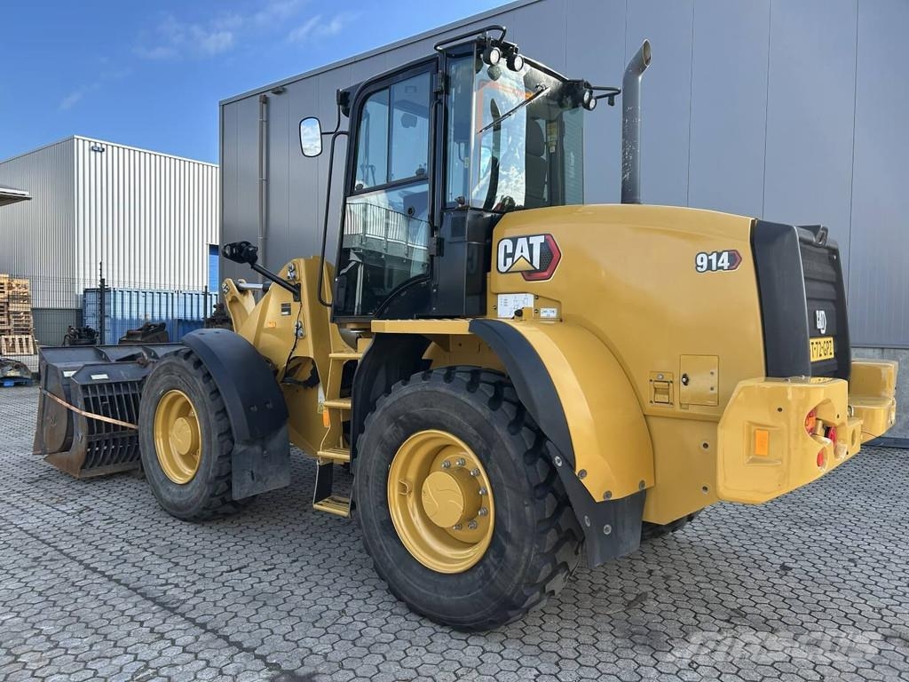 CAT 914-14 لوادر بعجل