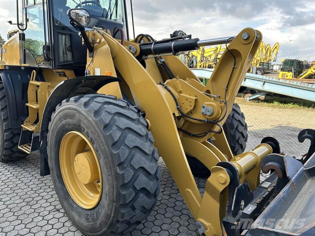 CAT 914-14 لوادر بعجل