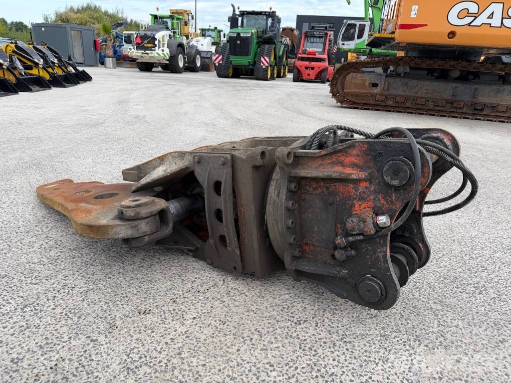 NPK S 24 XCR Beton vergruizer Hüdraulilised käärid