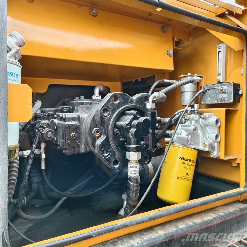 Sany SY215C حفارات زحافة