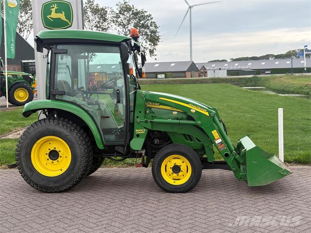 John Deere 3720 TRAKTOR Traktorji