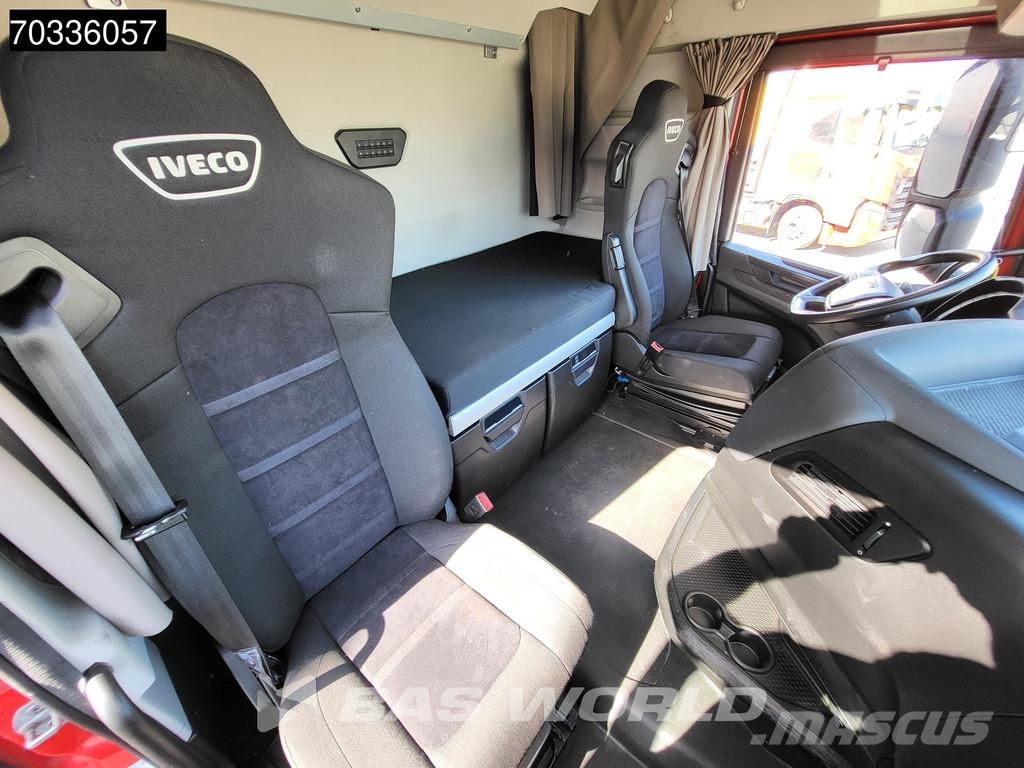 Iveco S-Way NP 460 S-Way 4X2 LNG! Retarder 2xTanks Stand Vlačilci