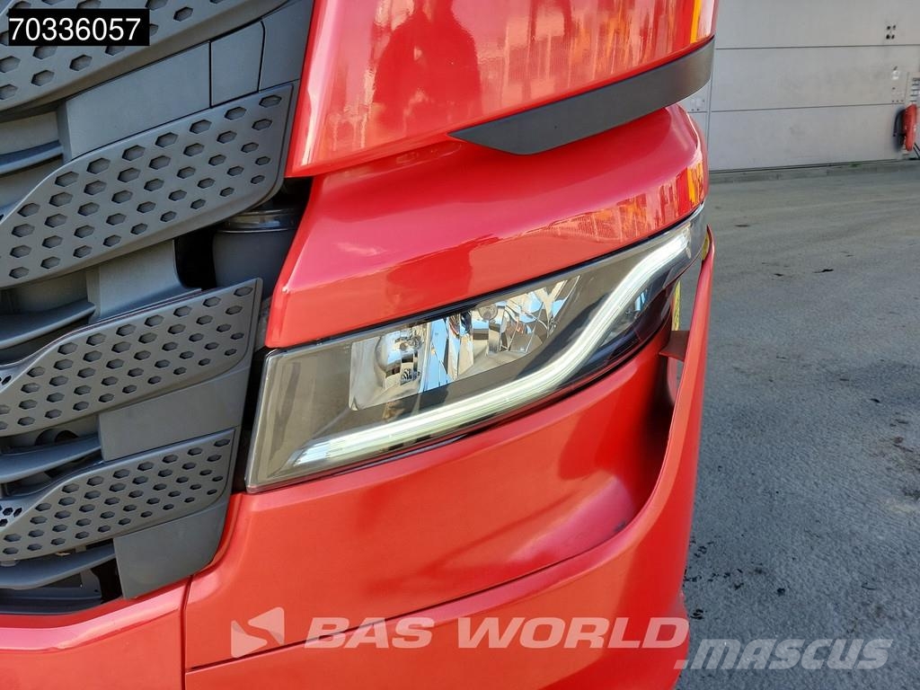 Iveco S-Way NP 460 S-Way 4X2 LNG! Retarder 2xTanks Stand Vlačilci
