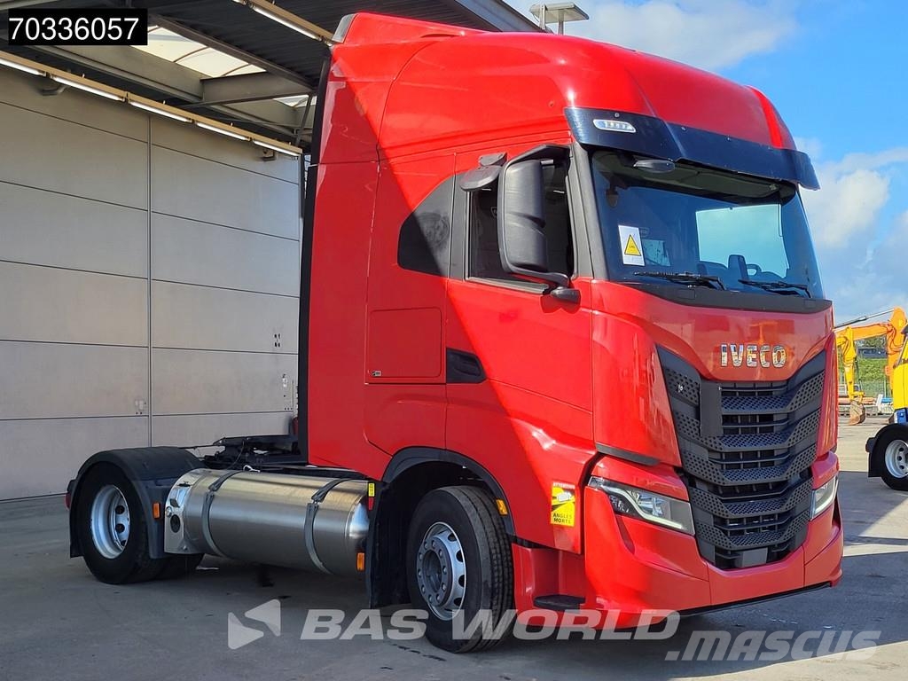 Iveco S-Way NP 460 S-Way 4X2 LNG! Retarder 2xTanks Stand Vlačilci