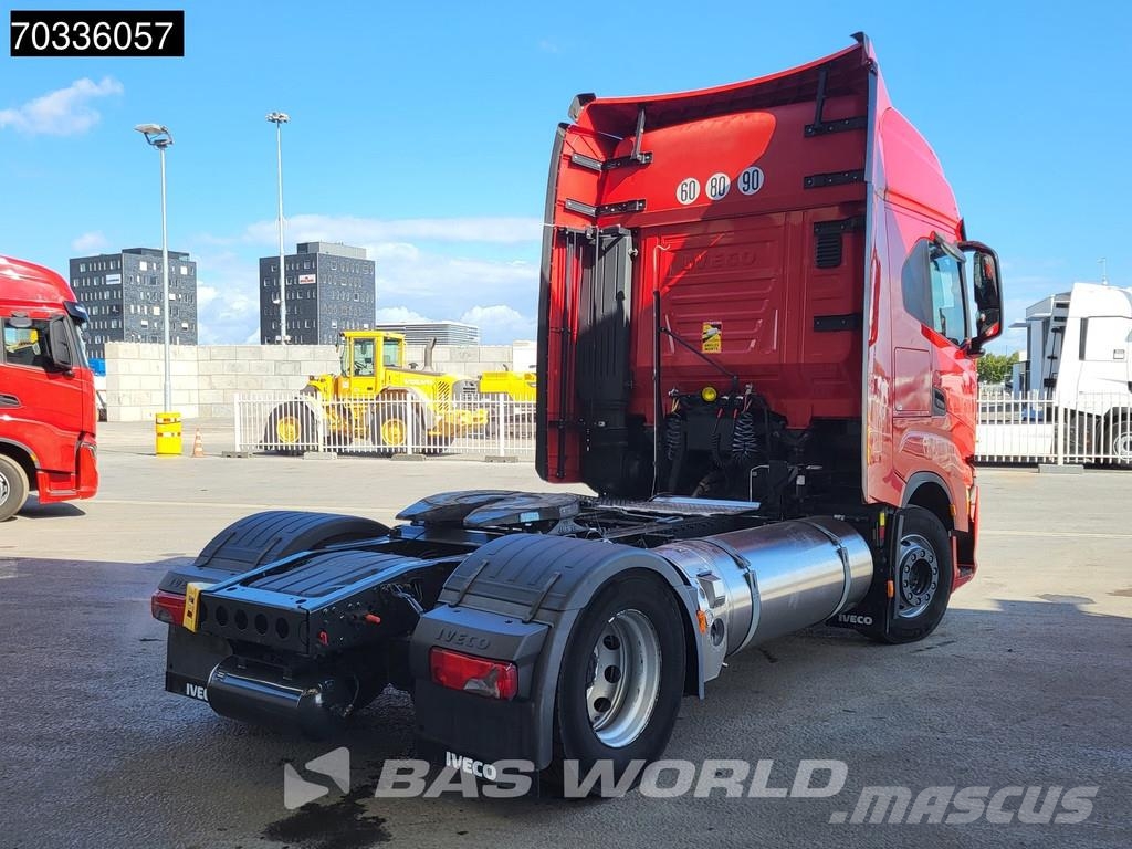 Iveco S-Way NP 460 S-Way 4X2 LNG! Retarder 2xTanks Stand Vlačilci