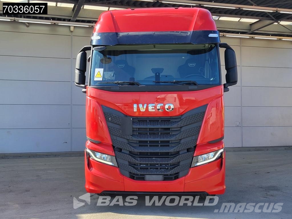Iveco S-Way NP 460 S-Way 4X2 LNG! Retarder 2xTanks Stand Vlačilci