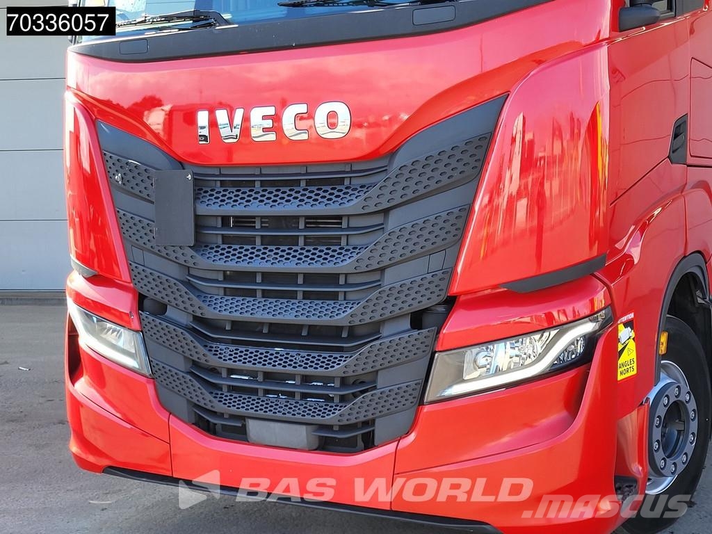 Iveco S-Way NP 460 S-Way 4X2 LNG! Retarder 2xTanks Stand Vlačilci