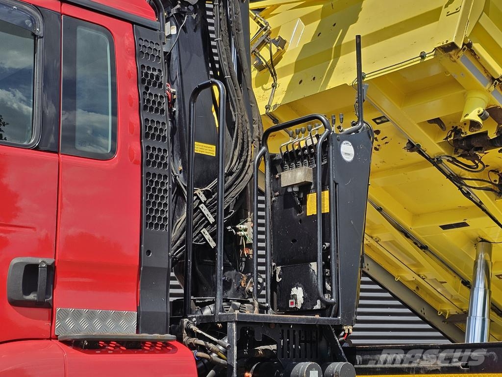 MAN TGS 33.480 / 6x6 / 2-SIDE TIPPER / PALFINGER Z CRA Camion plateau ridelle avec grue