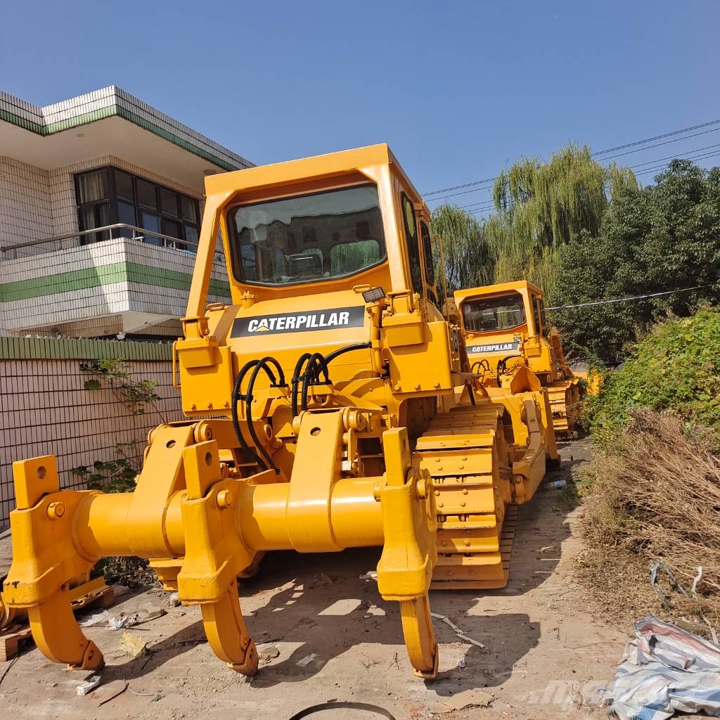 CAT D7G 28th Anniversary Promotion Price بلدوزرات مجنزرة