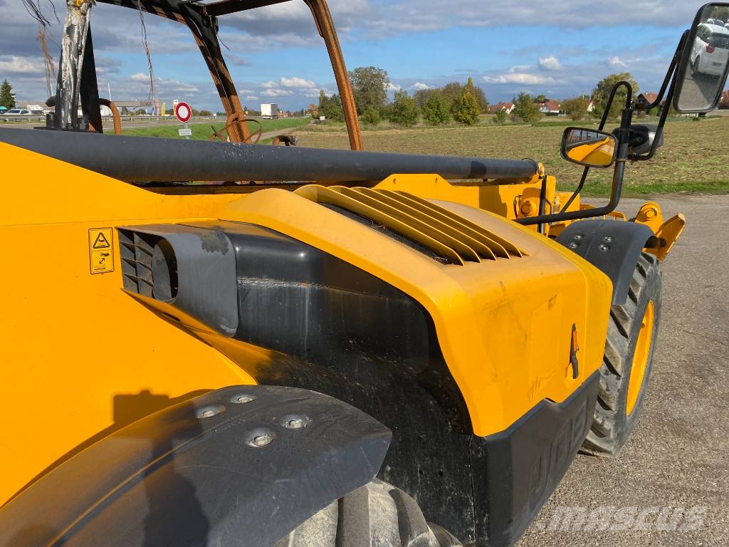 JCB 540-140 -1er Main endommagé Teleskopski utovarivači na kotačima