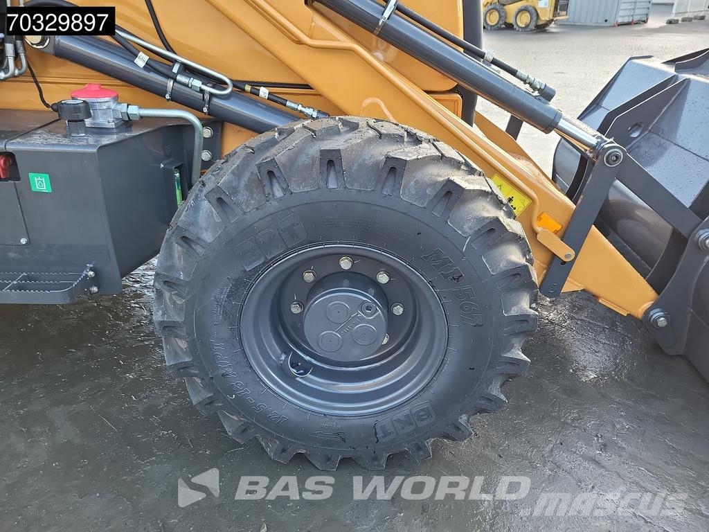 CASE 851 NX A/C - 4WD - Central Pivot Baggerlader