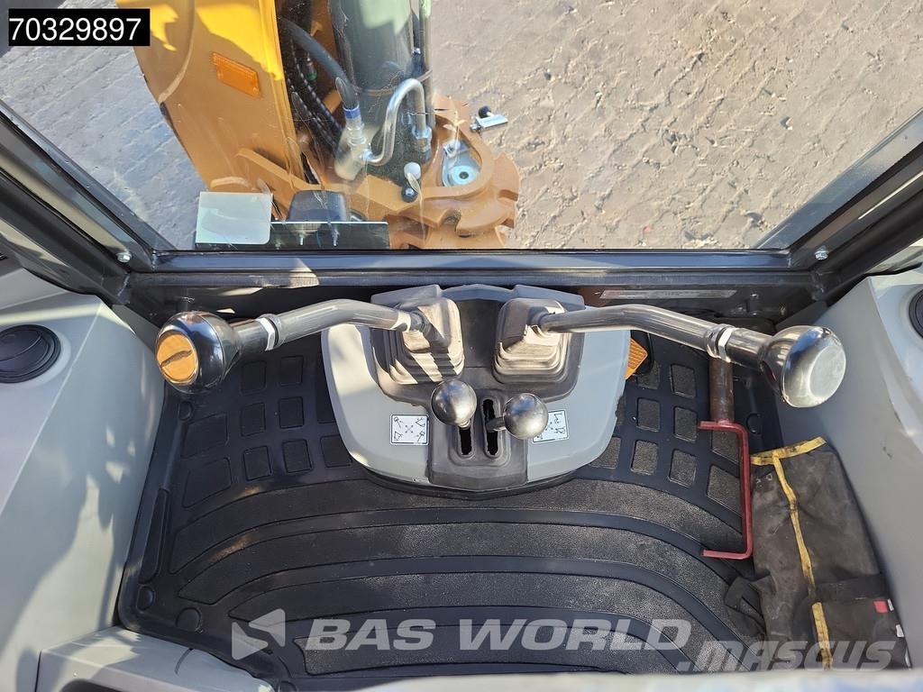 CASE 851 NX A/C - 4WD - Central Pivot Baggerlader