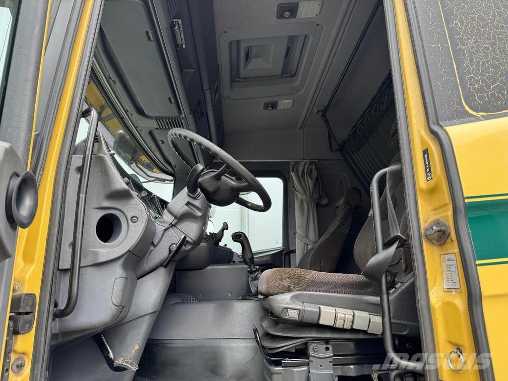 Scania 124 G 8X2 + HIAB 700 E-8 + REMOTE CONTROL Camion con sponde ribaltabili