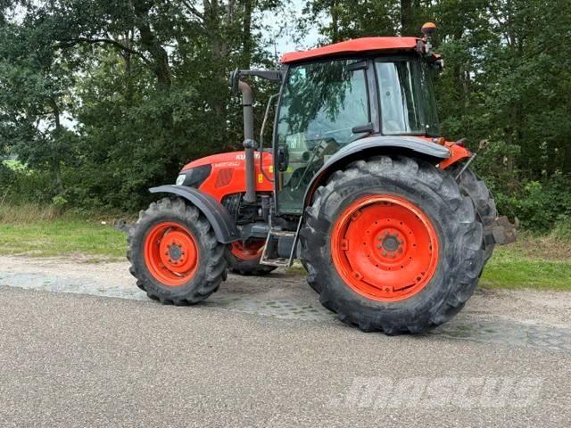 Kubota M 8560 DT Tractors
