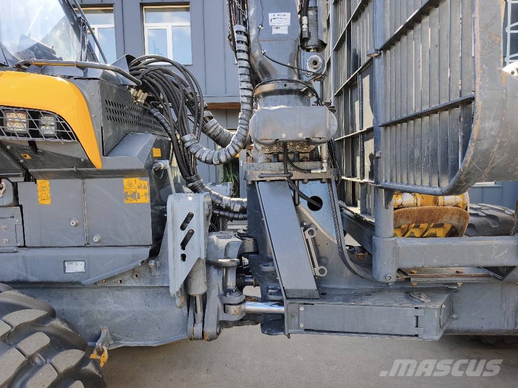 Ponsse Buffalo 8W Vyvážecí traktory