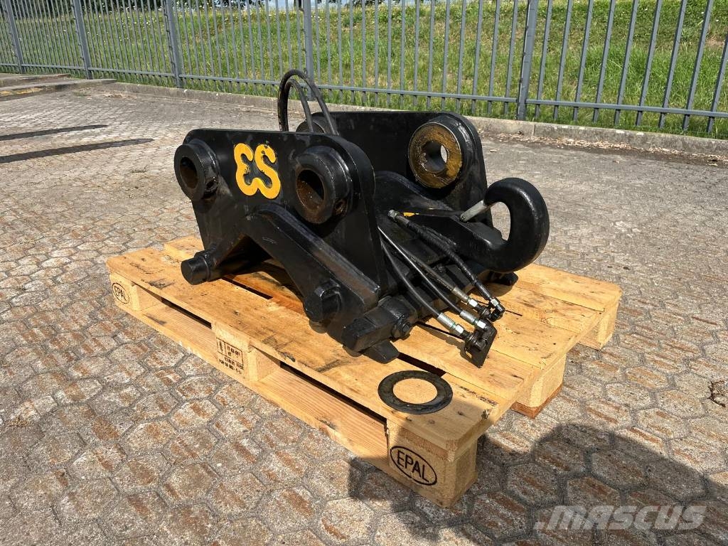 Eurosteel CW40 CAT B linkage quick coupler Snelkoppelingen