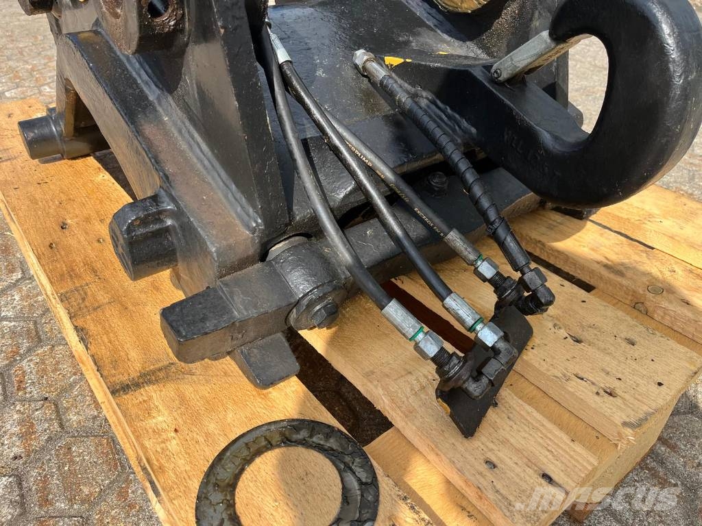 Eurosteel CW40 CAT B linkage quick coupler Snelkoppelingen
