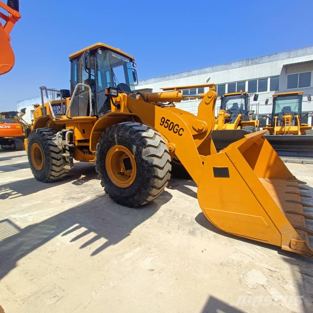 CAT 950 GC 輪胎式裝載機