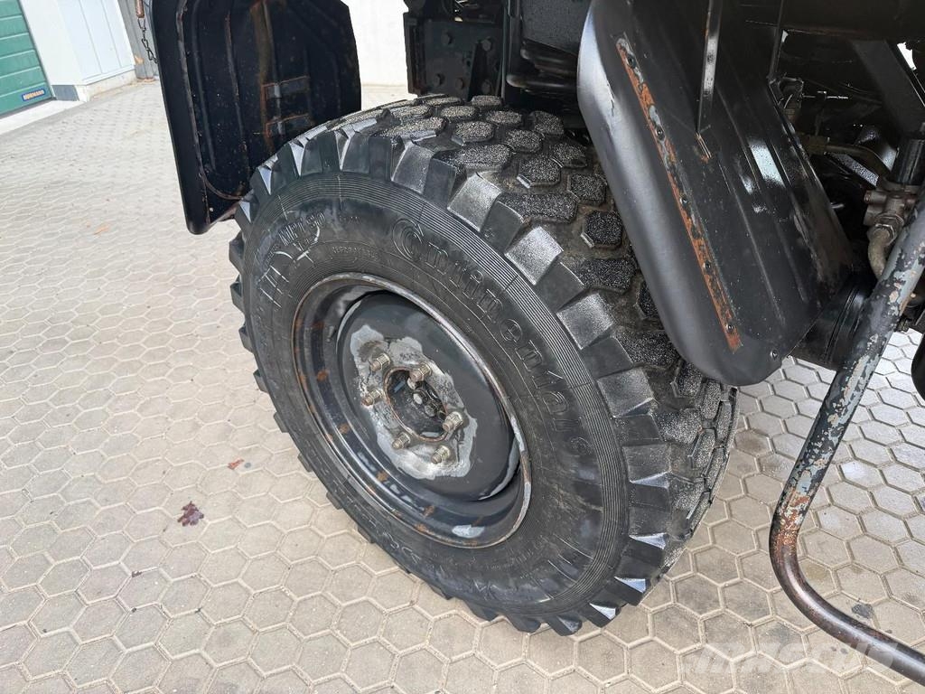 MB Trac Unimog U 1000 3-way tipper - Snow Plow Traktoren