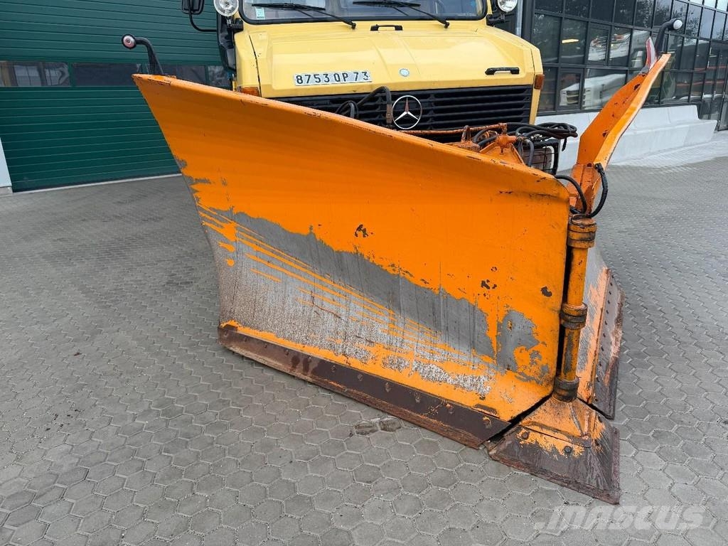 MB Trac Unimog U 1000 3-way tipper - Snow Plow Traktoren