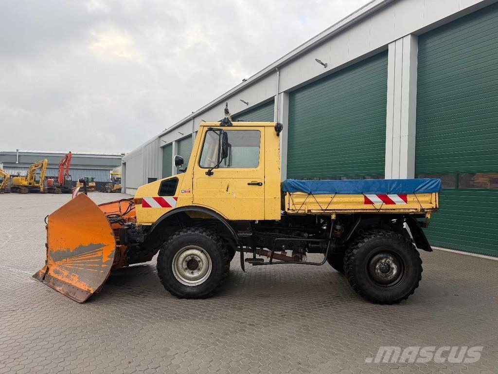 MB Trac Unimog U 1000 3-way tipper - Snow Plow Traktoren