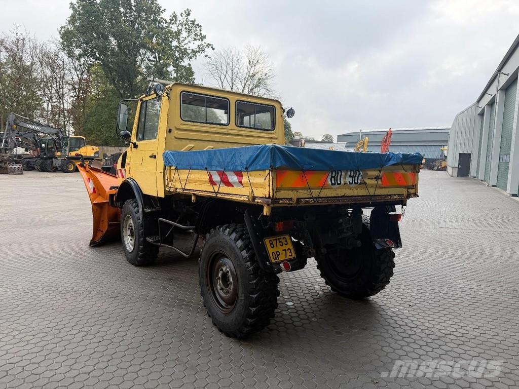 MB Trac Unimog U 1000 3-way tipper - Snow Plow Traktoren