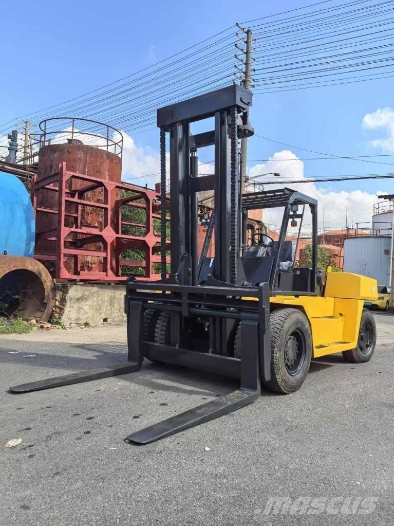 Komatsu FD150-7 柴油叉车