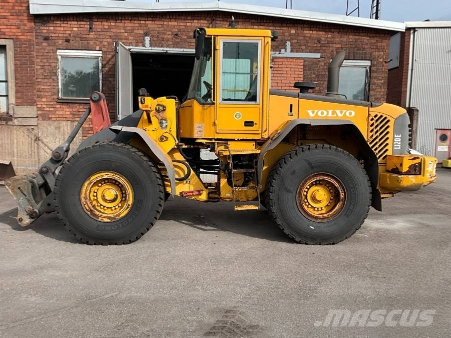 Volvo L 120 E Cargadoras sobre ruedas