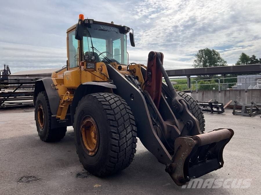 Volvo L 120 E Cargadoras sobre ruedas
