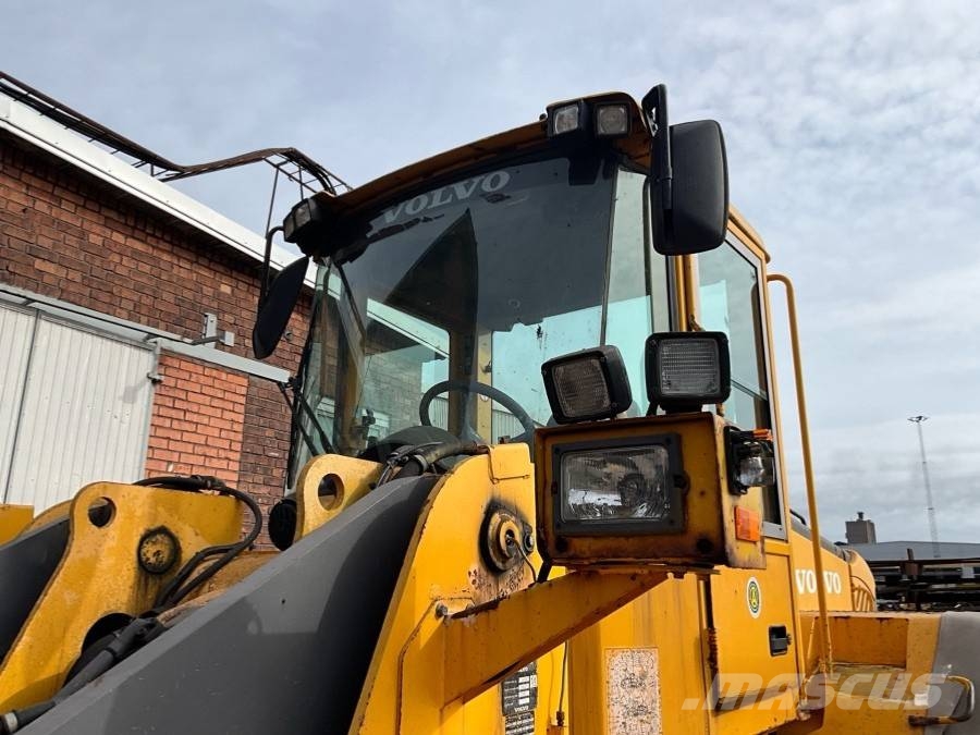 Volvo L 120 E Cargadoras sobre ruedas