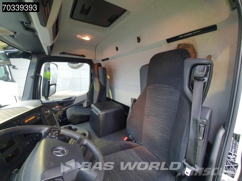 Mercedes-Benz Antos 2124 4X2 19t NL-Truck APK 2000kg Tailgate Au Camiones con caja de remolque