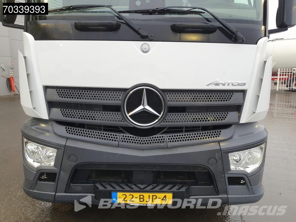 Mercedes-Benz Antos 2124 4X2 19t NL-Truck APK 2000kg Tailgate Au Camiones con caja de remolque