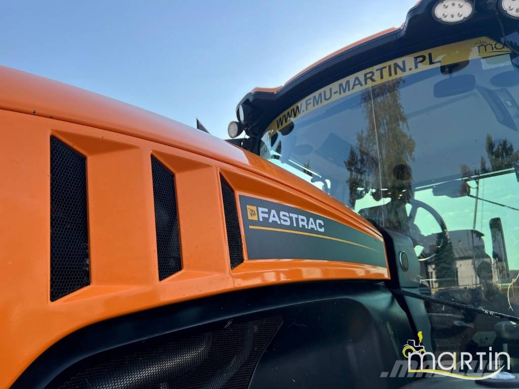 JCB Fastrac 4220 Traktorit