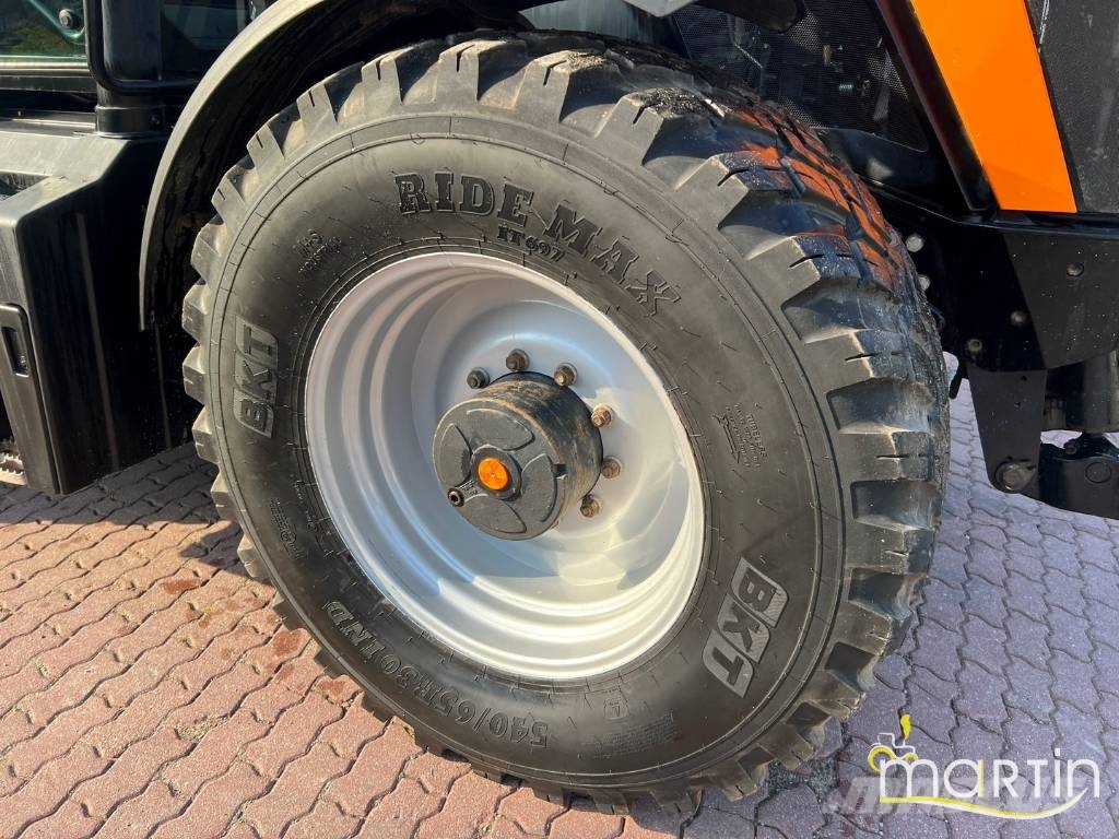 JCB Fastrac 4220 Traktorit