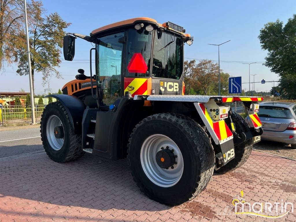 JCB Fastrac 4220 Traktorit