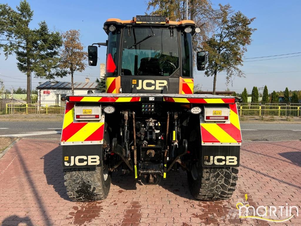 JCB Fastrac 4220 Traktorit