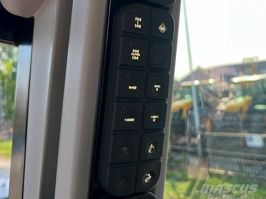 JCB Fastrac 4220 Traktorit