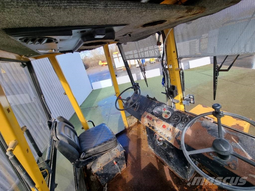 Dynapac CS14, Vält 雙輪滾壓機