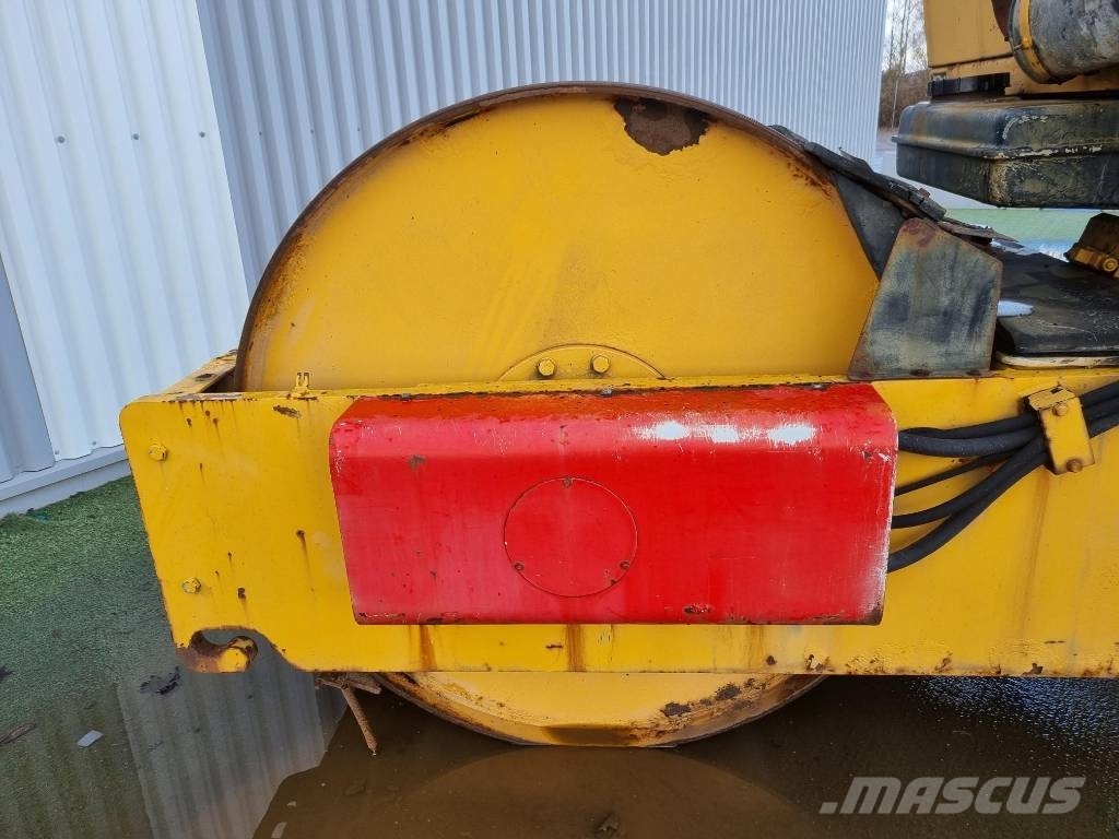 Dynapac CS14, Vält 雙輪滾壓機