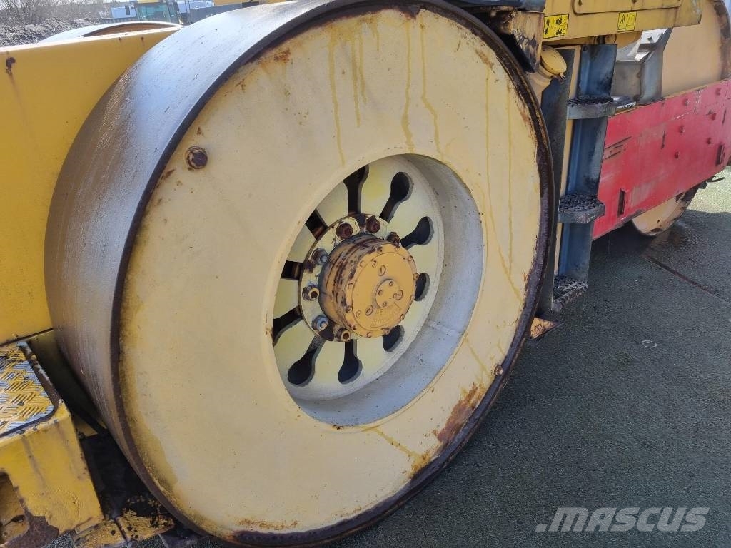 Dynapac CS14, Vält 雙輪滾壓機