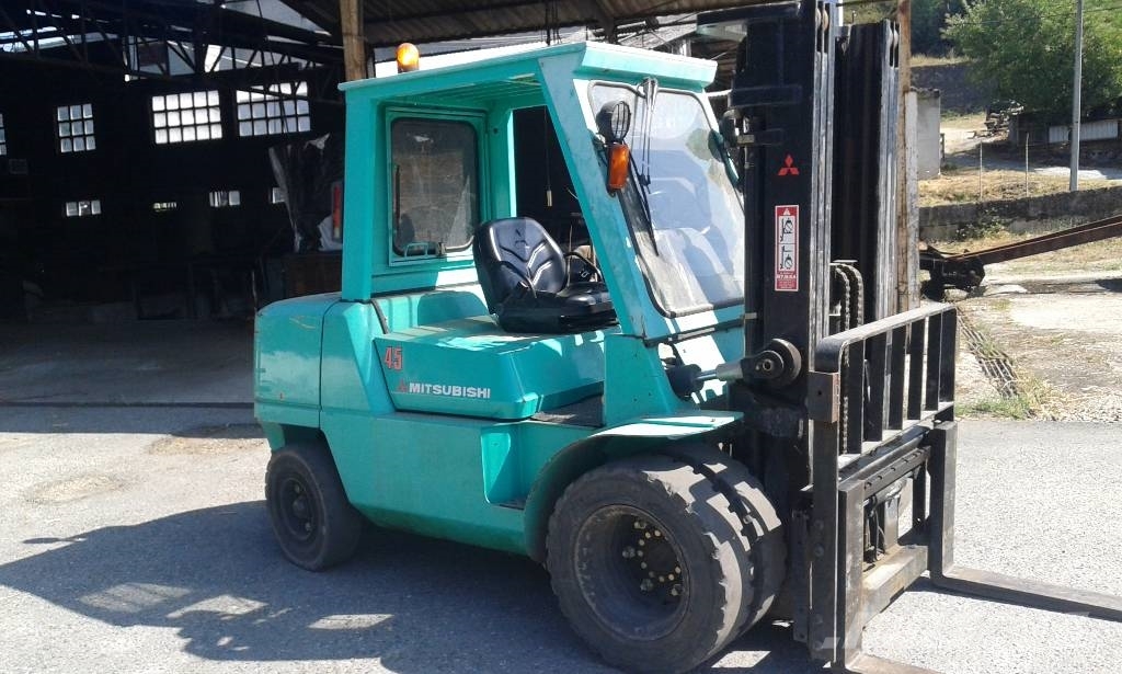Mitsubishi FD45K2 Dizelski viličarji